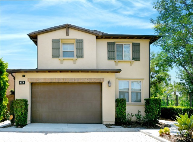 99 Fuchsia, Lake Forest CA: https://media.crmls.org/medias/b8ad30a6-c05c-43f9-acbb-7fc2a8329a83.jpg