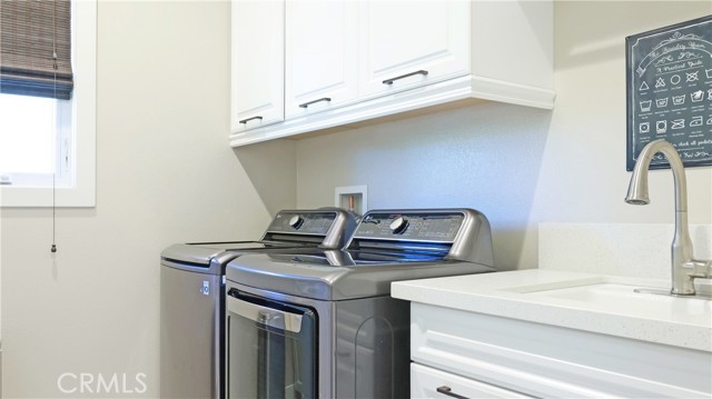 Detail Gallery Image 22 of 34 For 80 Thrush, Irvine,  CA 92618 - 5 Beds | 5/1 Baths