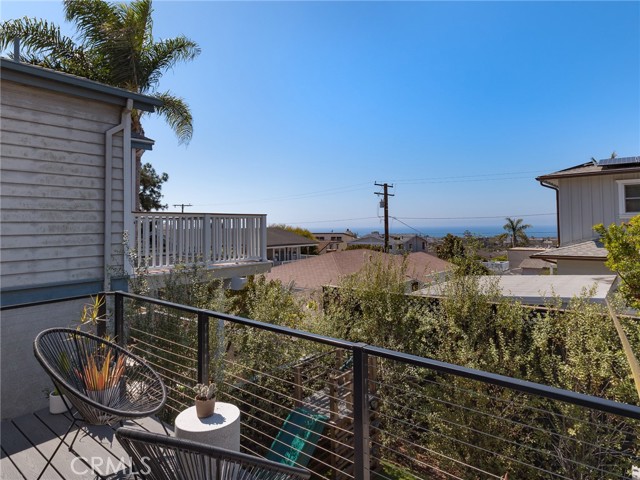 1865 Hillcrest Drive, Hermosa Beach, California 90254, 2 Bedrooms Bedrooms, ,1 BathroomBathrooms,Residential,Sold,Hillcrest Drive,SB22224763