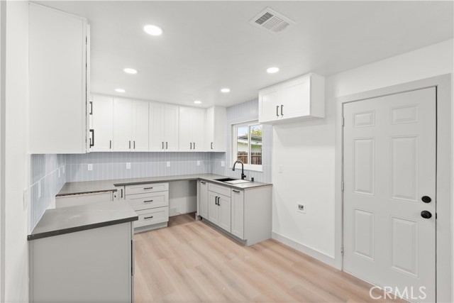 Detail Gallery Image 8 of 25 For 3624 Jonothan, North Highlands,  CA 95660 - 3 Beds | 2 Baths