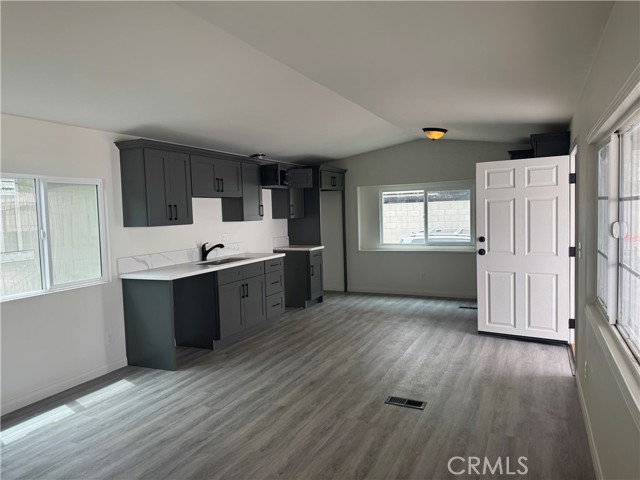 Detail Gallery Image 2 of 15 For 715 220th St #47,  Torrance,  CA 90502 - 2 Beds | 1 Baths