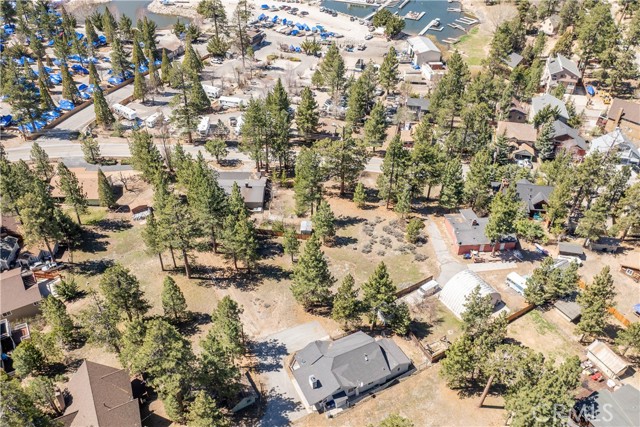 Detail Gallery Image 9 of 18 For 351 Edgemoor, Big Bear Lake,  CA 92315 - – Beds | – Baths