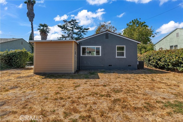 2236 Ann Arbor Avenue, Pomona CA: https://media.crmls.org/medias/b8af8c27-2a7f-4377-a8f9-1c4161aae596.jpg