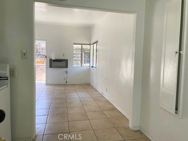 217 S 1/2 Park View Street, Los Angeles, California 90057, 1 Bedroom Bedrooms, ,1 BathroomBathrooms,Residential Lease,For Rent,217 S 1/2 Park View Street,CRTR24105695