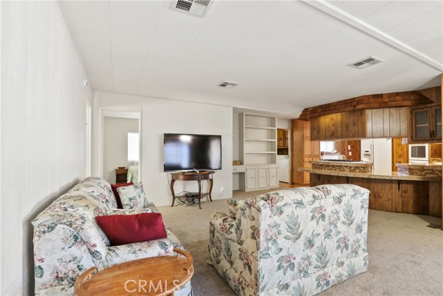 Detail Gallery Image 9 of 27 For 3800 Bradford St #93,  La Verne,  CA 91750 - 2 Beds | 2 Baths