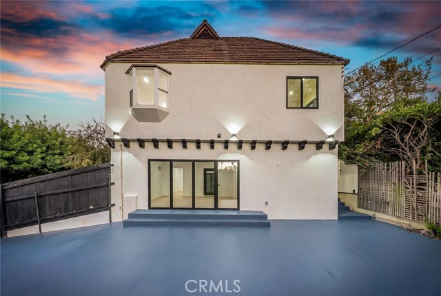 Detail Gallery Image 18 of 72 For 1145 S Longwood, Los Angeles,  CA 90019 - 4 Beds | 3 Baths