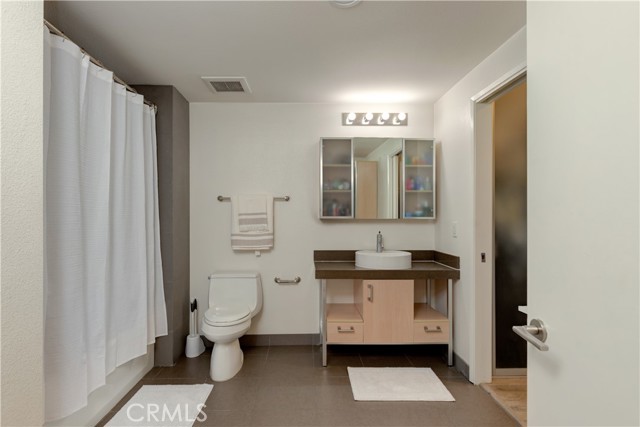 Detail Gallery Image 17 of 21 For 1234 Wilshire Bld #514,  Los Angeles,  CA 90017 - 1 Beds | 1 Baths