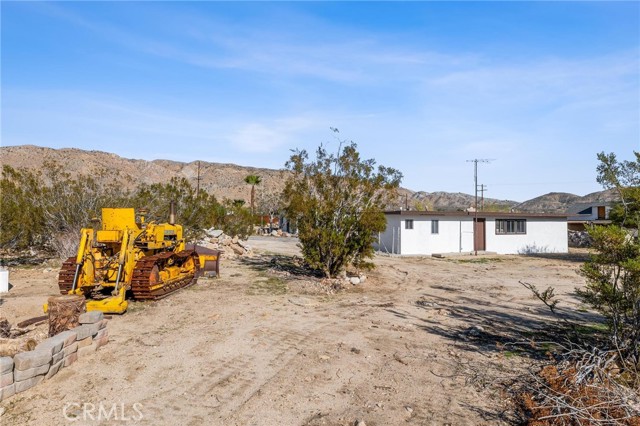 Detail Gallery Image 42 of 64 For 9016 Rose Eden Dr, Morongo Valley,  CA 92256 - 3 Beds | 3 Baths