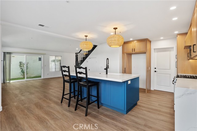 Detail Gallery Image 7 of 27 For 286 Carefree, Costa Mesa,  CA 92627 - 3 Beds | 2/1 Baths