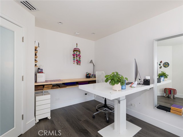 Detail Gallery Image 21 of 33 For 360 Hillcrest Street, El Segundo,  CA 90245 - 4 Beds | 4 Baths