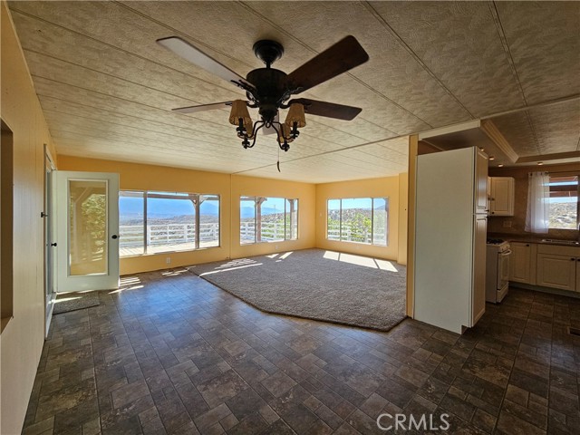 42950 Sage Road, Aguanga CA: https://media.crmls.org/medias/b8b50166-7484-4173-8226-f69116872a88.jpg