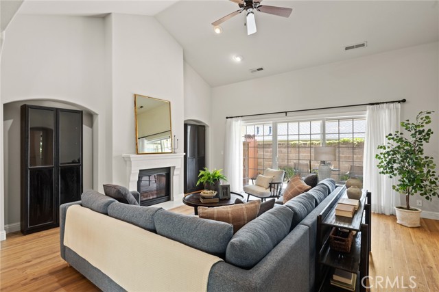 35 Veneto Circle, Chico CA: https://media.crmls.org/medias/b8b53a8a-f90b-4aaf-805c-fe51465b7b46.jpg