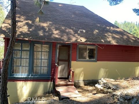 544 Community Drive, Lake Arrowhead CA: https://media.crmls.org/medias/b8b5662b-7165-4610-8007-a08862666ede.jpg