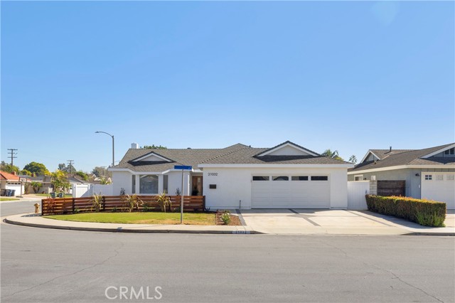 Image 3 of 60 For 21032 Shepherd