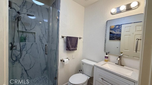 Image 5 of 32 For 29 Feldspar  