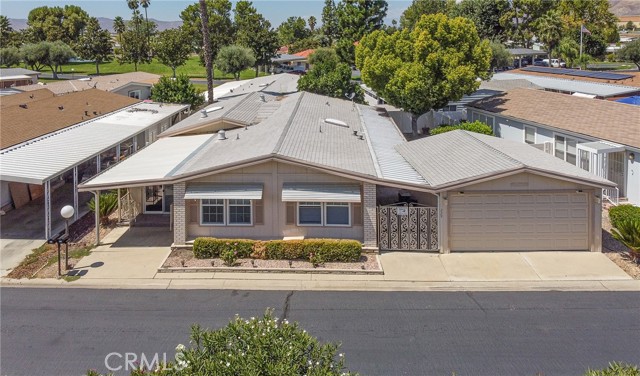 2230 Lake Park Drive, San Jacinto CA: https://media.crmls.org/medias/b8b7944b-5ab1-403a-8db3-922befcdc562.jpg