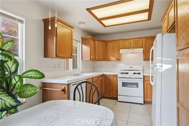 Detail Gallery Image 12 of 32 For 19020 Stoddard Way, Apple Valley,  CA 92308 - 2 Beds | 2 Baths