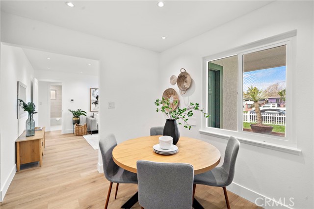 Detail Gallery Image 8 of 36 For 1410 W Camden Pl, Santa Ana,  CA 92704 - 3 Beds | 1/1 Baths