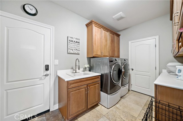 34150 Starpoint Street, Temecula CA: https://media.crmls.org/medias/b8b97798-861f-466e-9367-3e0ea94045f3.jpg
