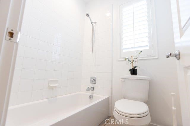 B8b9cbb8 Fdeb 4833 Bb03 935320547eca