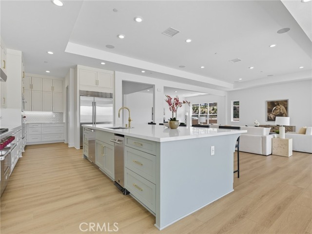 11853 Red Hawk Lane, Porter Ranch CA: https://media.crmls.org/medias/b8ba0cda-5aff-4233-ac1d-fc5930b792fa.jpg