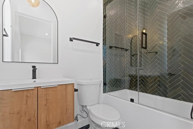 Detail Gallery Image 24 of 29 For 1807 Beloit Ave #3,  Los Angeles,  CA 90025 - 3 Beds | 2 Baths