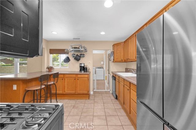 Detail Gallery Image 9 of 31 For 1521 S Dallas Dr, Anaheim,  CA 92804 - 3 Beds | 2/1 Baths