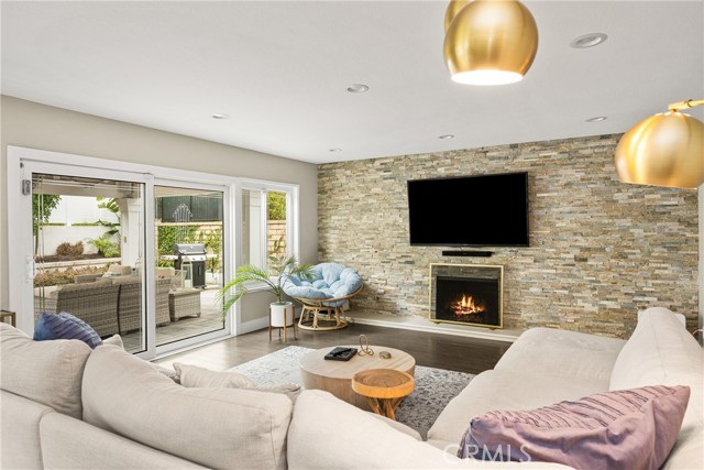 Detail Gallery Image 24 of 75 For 342 S Silverbrook Dr., Anaheim Hills,  CA 92807 - 5 Beds | 4 Baths