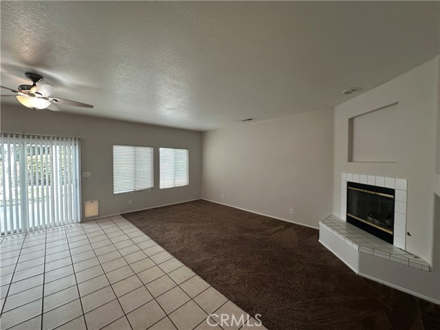Detail Gallery Image 5 of 26 For 44342 Monroe Way, Lancaster,  CA 93536 - 4 Beds | 2 Baths