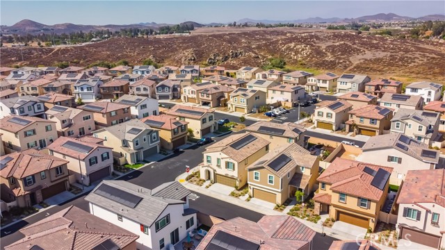 30310 Wild Oat Street, Murrieta CA: https://media.crmls.org/medias/b8bd6e36-e6cc-4007-9833-97ed03365ed5.jpg