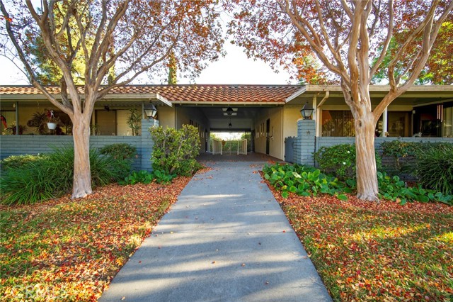 Detail Gallery Image 4 of 73 For 833 Ronda Mendoza #B,  Laguna Woods,  CA 92637 - 2 Beds | 2 Baths