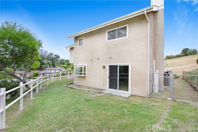 15015 Aqueduct Lane, Chino Hills CA: https://media.crmls.org/medias/b8be62ec-fbd6-4c89-9616-6831c3aea08e.jpg