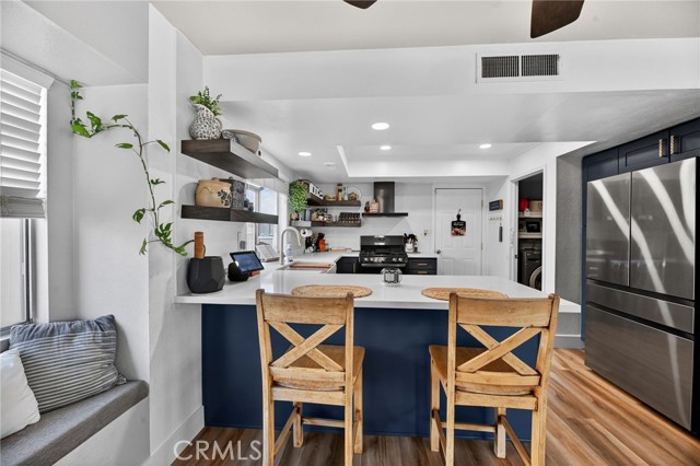 Detail Gallery Image 21 of 49 For 39055 via Las Sintras, Murrieta,  CA 92562 - 4 Beds | 2/1 Baths