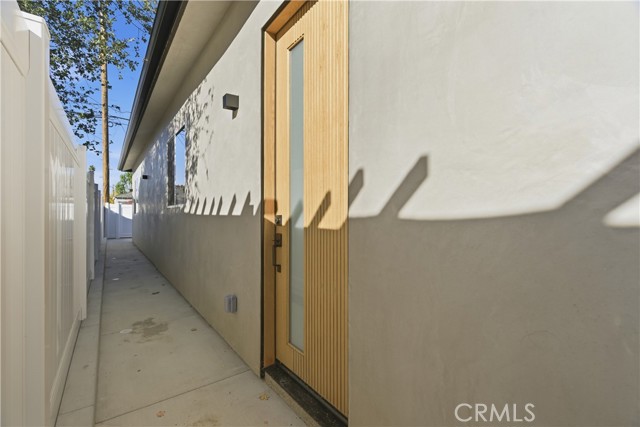 Detail Gallery Image 54 of 75 For 6935 Jellico Ave, Lake Balboa,  CA 91406 - 8 Beds | 8 Baths