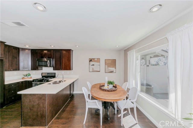 Detail Gallery Image 15 of 50 For 2422 Coventry Cir #47,  Fullerton,  CA 92833 - 3 Beds | 1/1 Baths