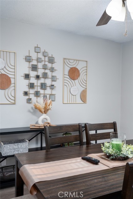 Detail Gallery Image 8 of 28 For 716 N Orange St, Riverside,  CA 92501 - 3 Beds | 2 Baths