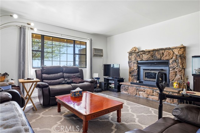 Detail Gallery Image 13 of 51 For 31212 Rabbit Springs Rd, Lucerne Valley,  CA 92356 - 3 Beds | 2 Baths