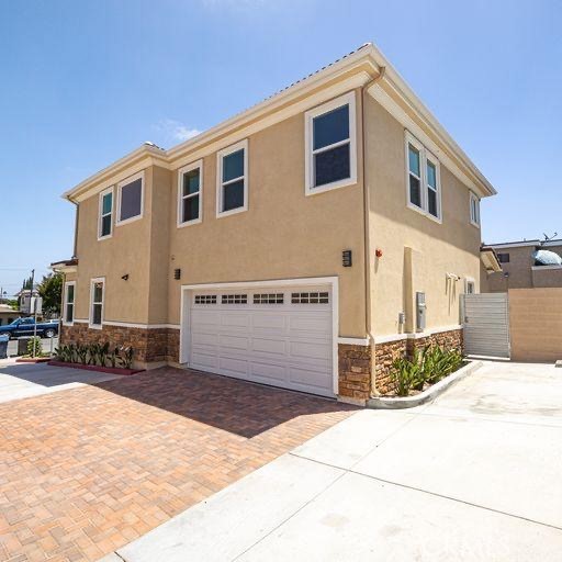 7792 Liberty Drive, Huntington Beach CA: https://media.crmls.org/medias/b8c09896-ce49-4225-a50e-600a413d0bb0.jpg