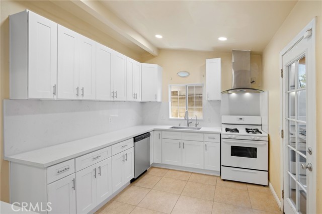 Detail Gallery Image 7 of 19 For 10617 Wilsey Ave, Tujunga,  CA 91042 - 3 Beds | 2 Baths