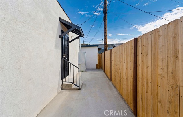 Detail Gallery Image 10 of 10 For 426 W 63rd, Los Angeles,  CA 90003 - 2 Beds | 1 Baths
