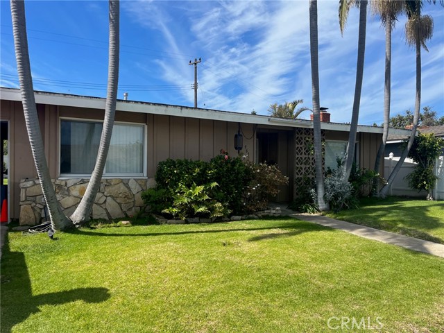 961 Coronado Dr, Costa Mesa, CA 92626