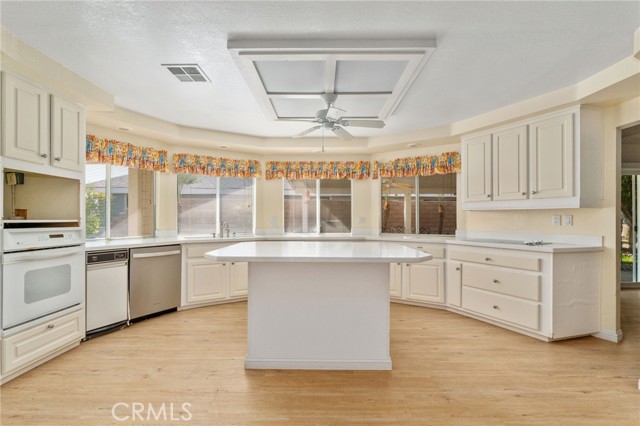 Detail Gallery Image 8 of 29 For 34774 Stage Dr, Thousand Palms,  CA 92276 - 2 Beds | 2 Baths