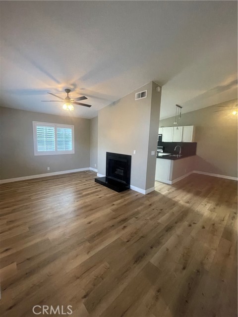 29631 Canwood Street, Agoura Hills CA: https://media.crmls.org/medias/b8c284f0-61ec-45ca-a3ed-e2476d86fa78.jpg