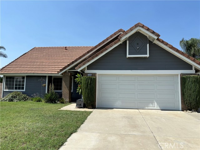 7370 Boxwood Ave, Fontana, CA 92336