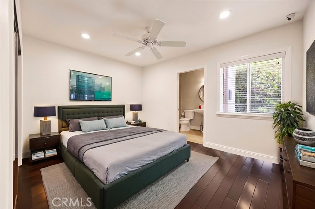 18930 Wells Drive, Tarzana CA: https://media.crmls.org/medias/b8c3b505-cc09-48ae-a551-1391d96afc3d.jpg