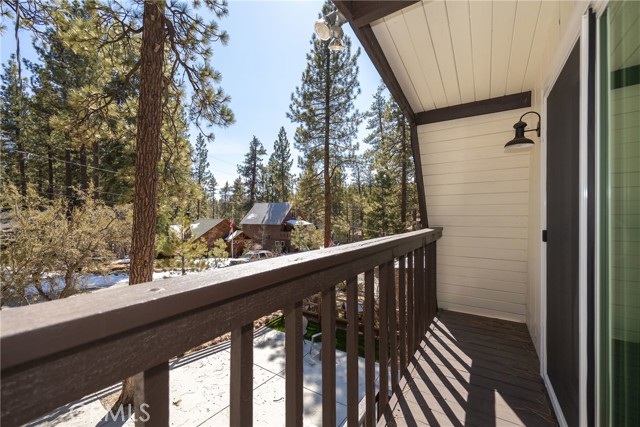 Detail Gallery Image 30 of 31 For 39260 Mohawk Dr, Fawnskin,  CA 92333 - 2 Beds | 1 Baths