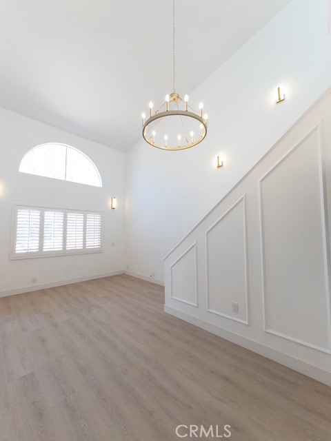 Front Image Thumbnail for CRTR26052419