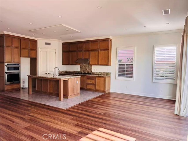 Detail Gallery Image 6 of 19 For 59 Belfast, Irvine,  CA 92620 - 4 Beds | 3/1 Baths