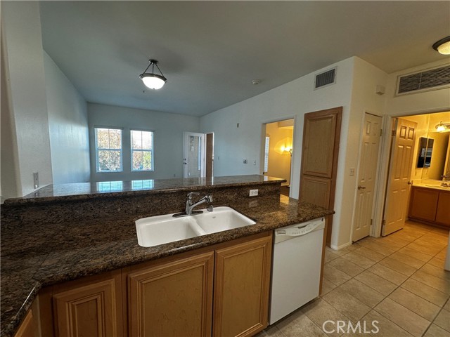 Front Image Thumbnail for CRSB25245057