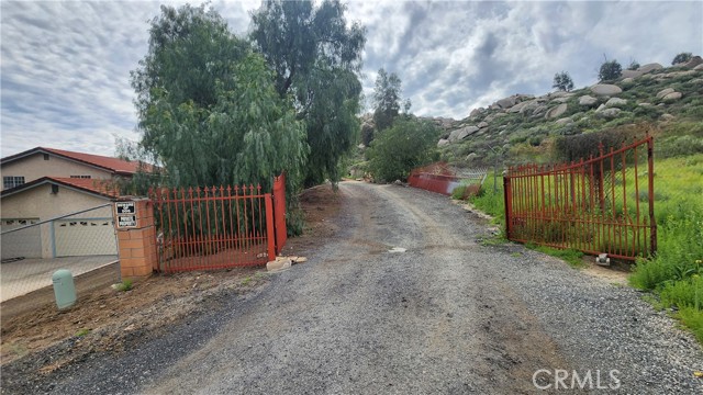 Detail Gallery Image 11 of 68 For 23729 Citrus Ave, Perris,  CA 92570 - 4 Beds | 3 Baths